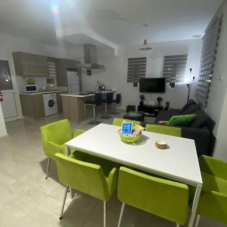 Villa Mario - 2Min Walk From Kapparis Beach Paralimni Eksteriør billede