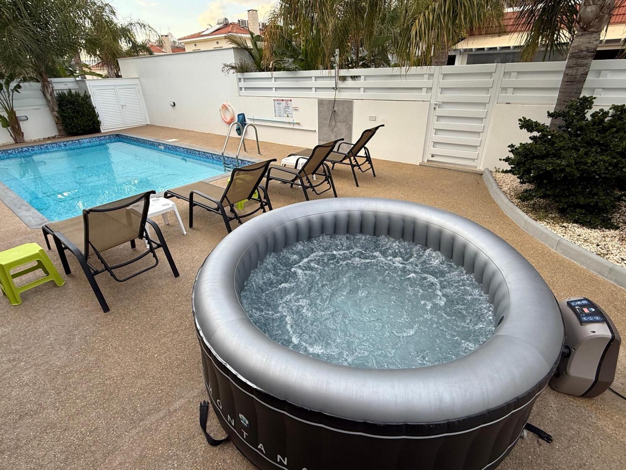 Villa Mario - 2Min Walk From Kapparis Beach Paralimni Eksteriør billede