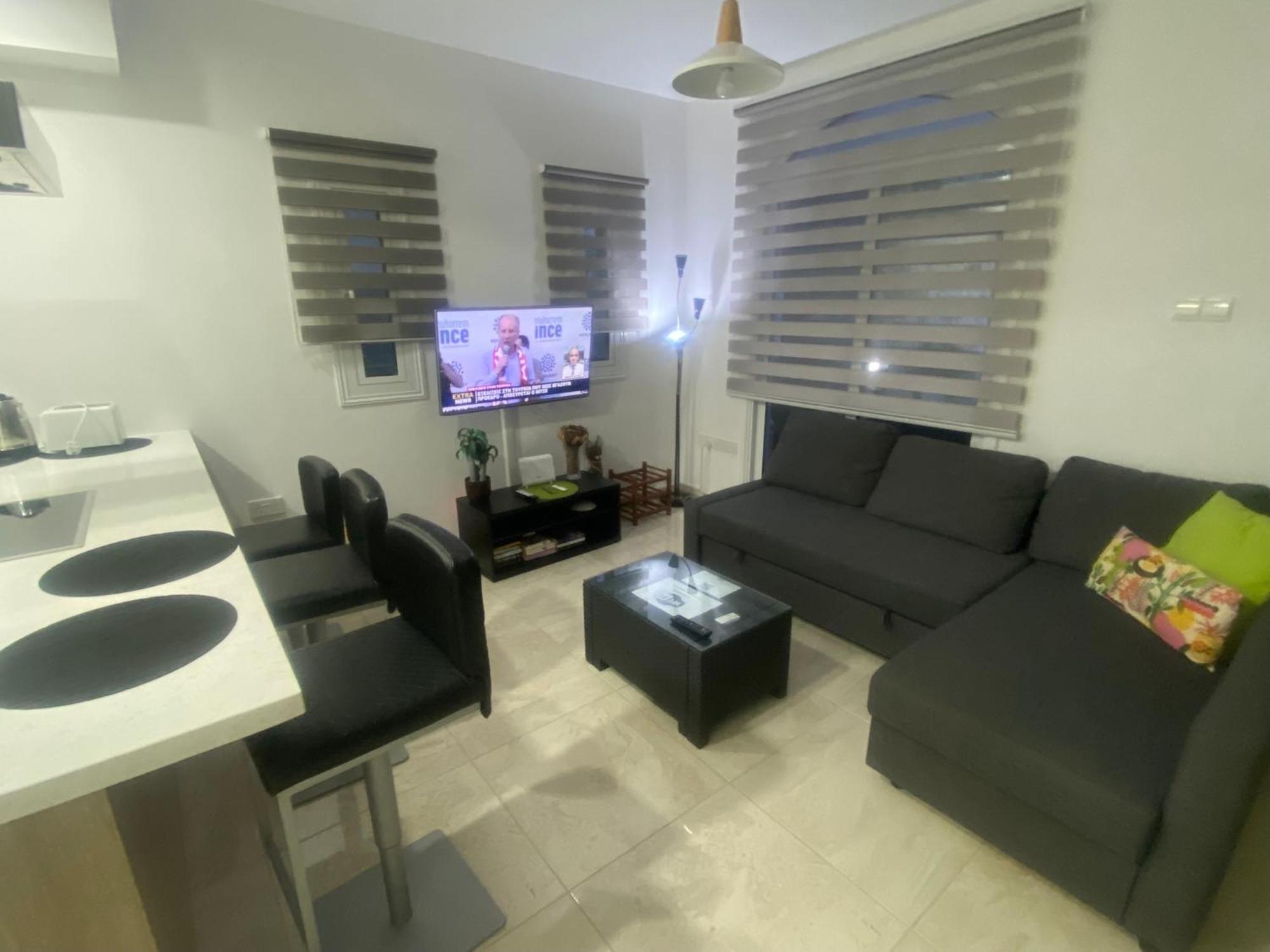 Villa Mario - 2Min Walk From Kapparis Beach Paralimni Eksteriør billede